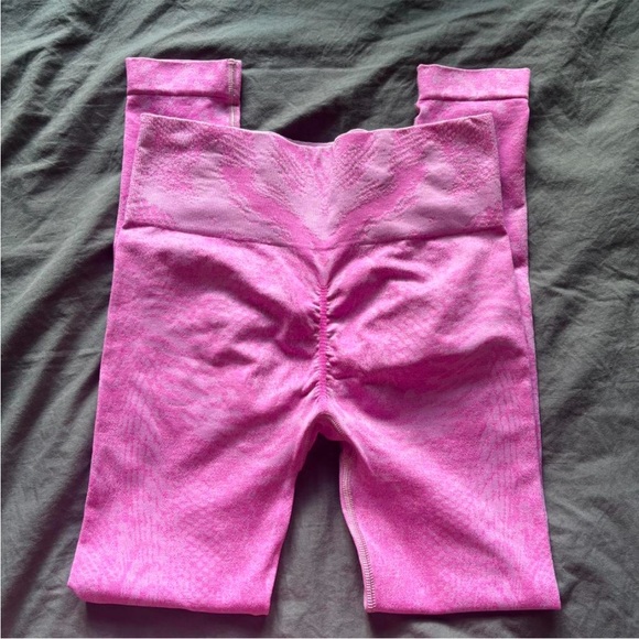 Gymshark Adapt X Whitney Pink Animal Seamless Leggings - Picture 5 of 6